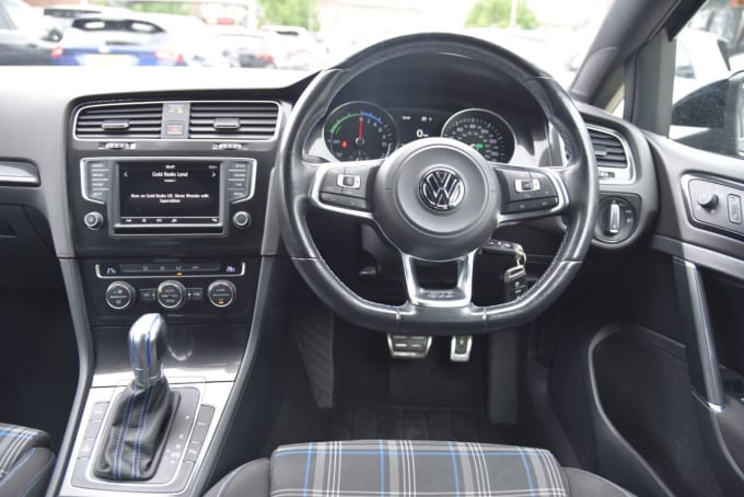 2025 Volkswagen Golf
