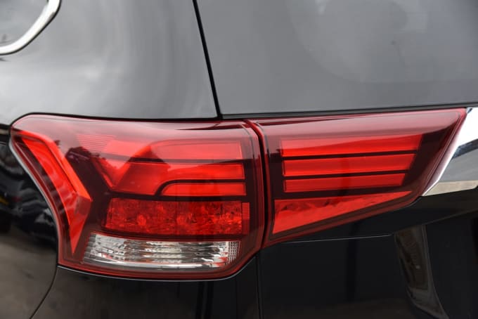 2025 Mitsubishi Outlander
