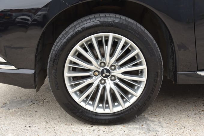 2025 Mitsubishi Outlander