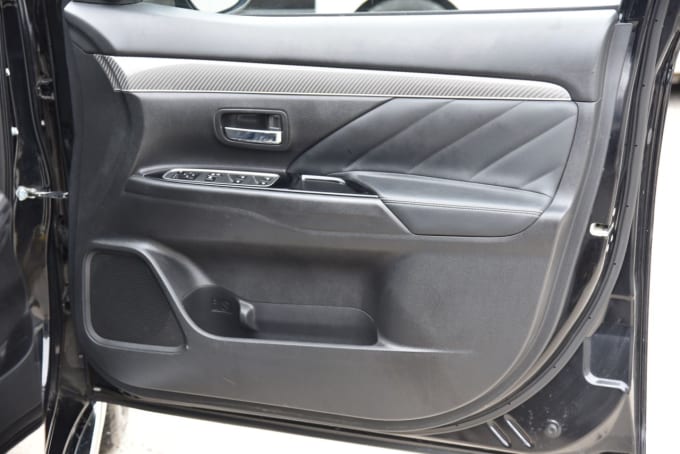 2025 Mitsubishi Outlander