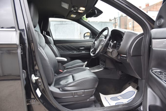 2025 Mitsubishi Outlander