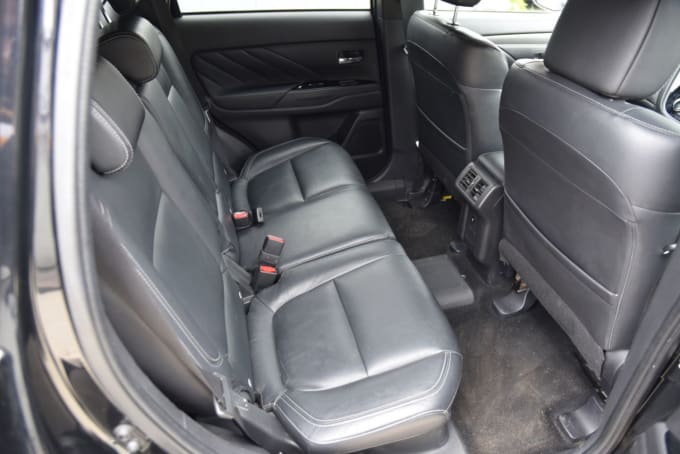 2025 Mitsubishi Outlander