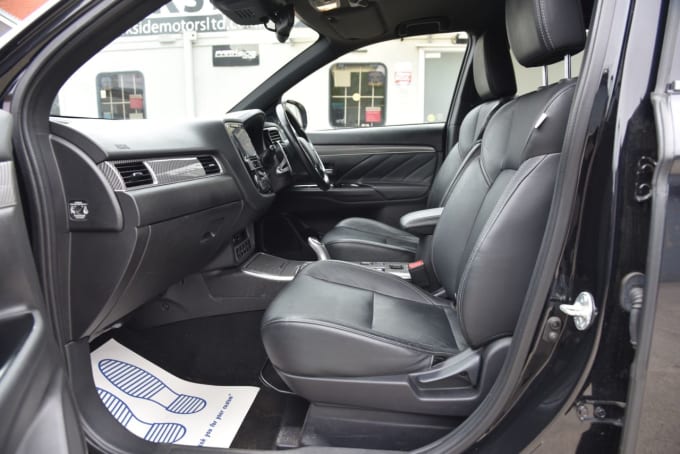 2025 Mitsubishi Outlander
