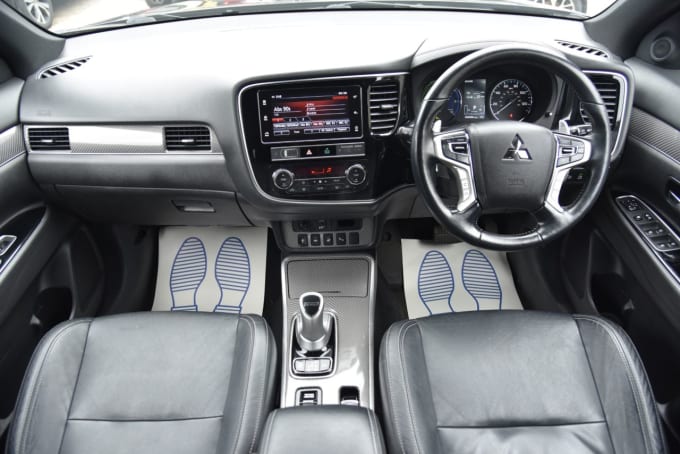 2025 Mitsubishi Outlander
