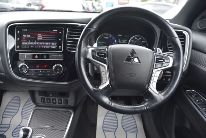 2025 Mitsubishi Outlander