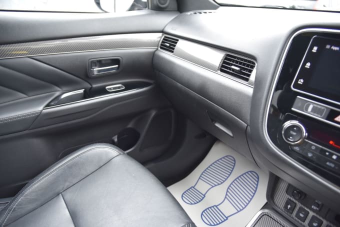 2025 Mitsubishi Outlander