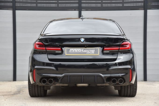 2025 BMW M5