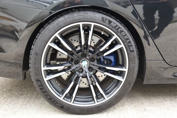 2025 BMW M5