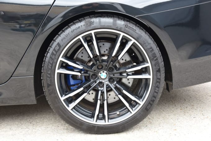 2025 BMW M5