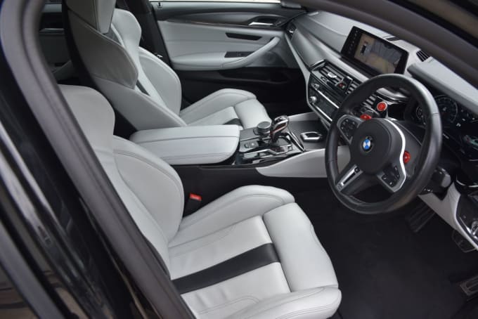 2025 BMW M5
