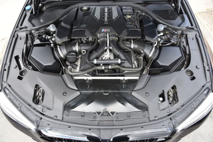 2025 BMW M5