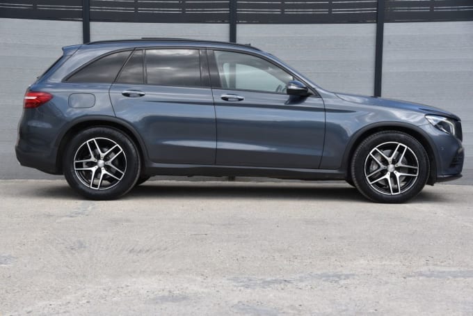 2025 Mercedes-benz Glc