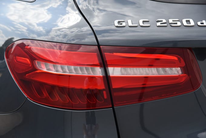2025 Mercedes-benz Glc