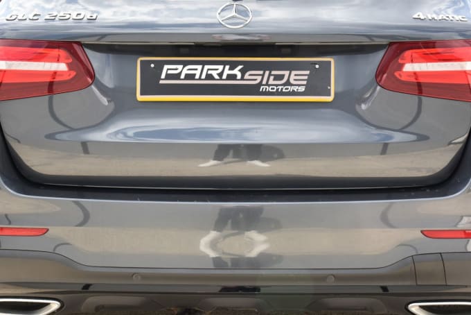 2025 Mercedes-benz Glc