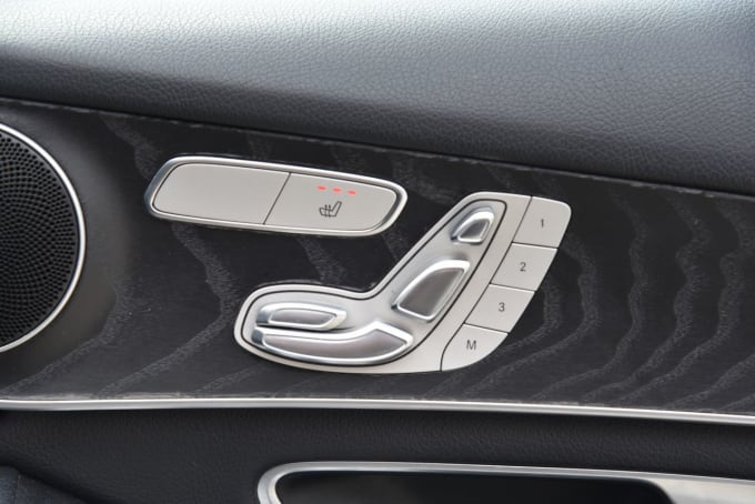 2025 Mercedes-benz Glc