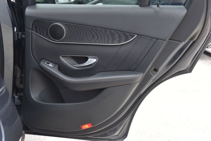 2025 Mercedes-benz Glc