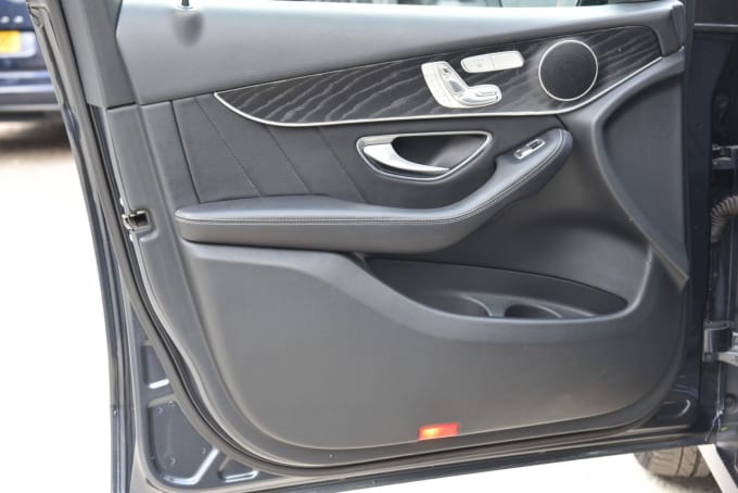 2025 Mercedes-benz Glc