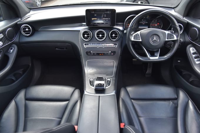 2025 Mercedes-benz Glc