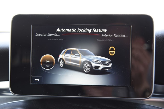 2025 Mercedes-benz Glc