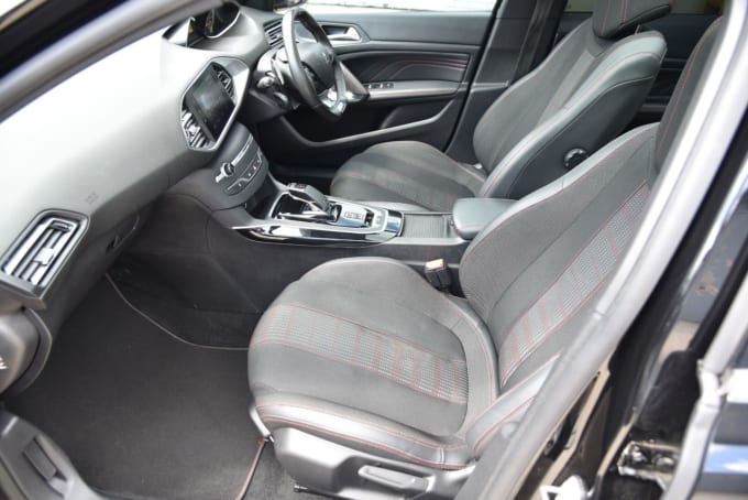 2025 Peugeot 308