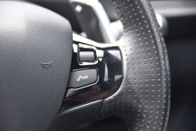 2025 Peugeot 308