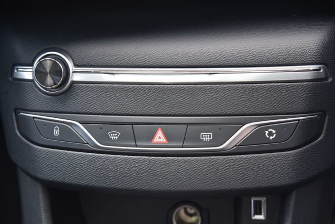 2025 Peugeot 308