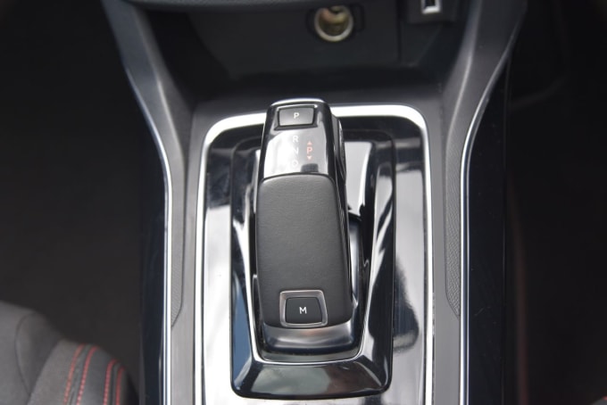 2025 Peugeot 308