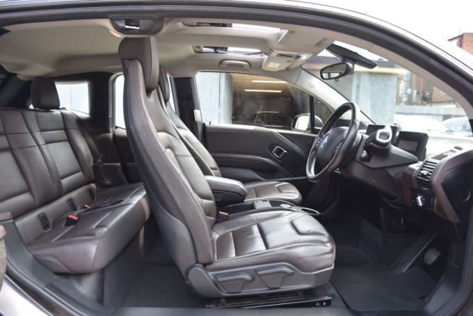 2025 BMW I3
