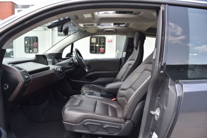 2025 BMW I3