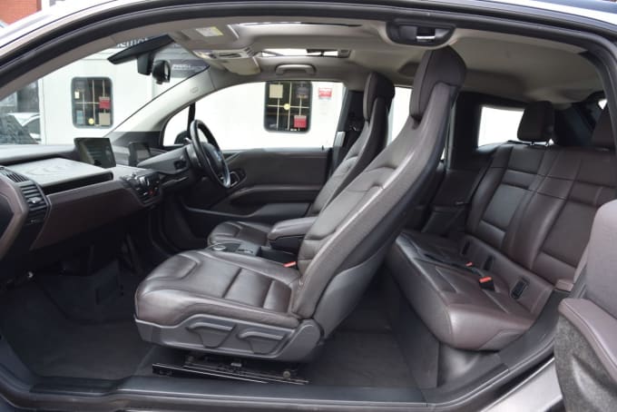 2025 BMW I3