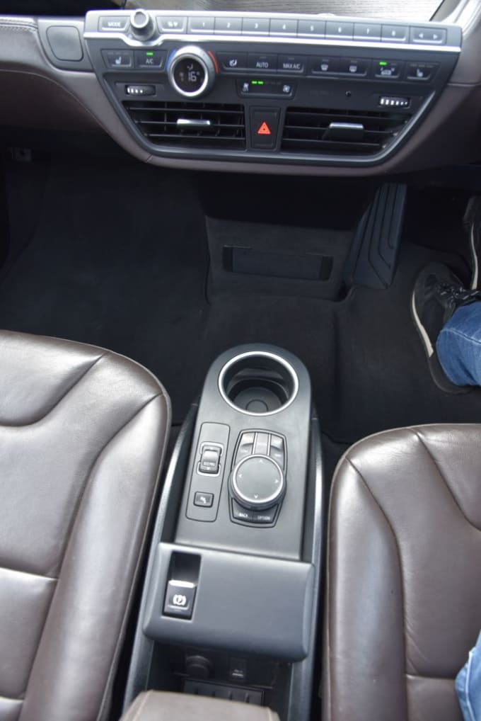 2025 BMW I3