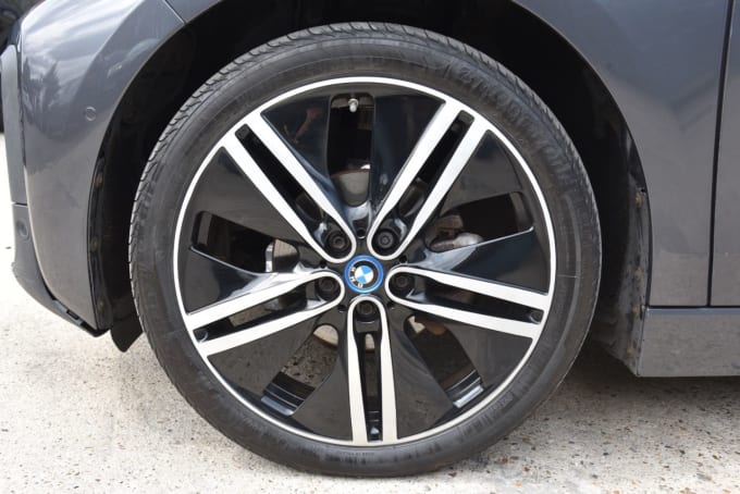 2025 BMW I3