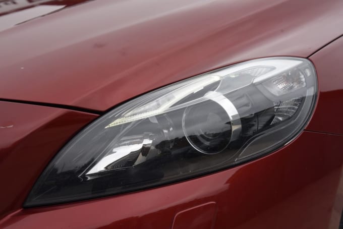 2025 Volvo V40 Cross Country