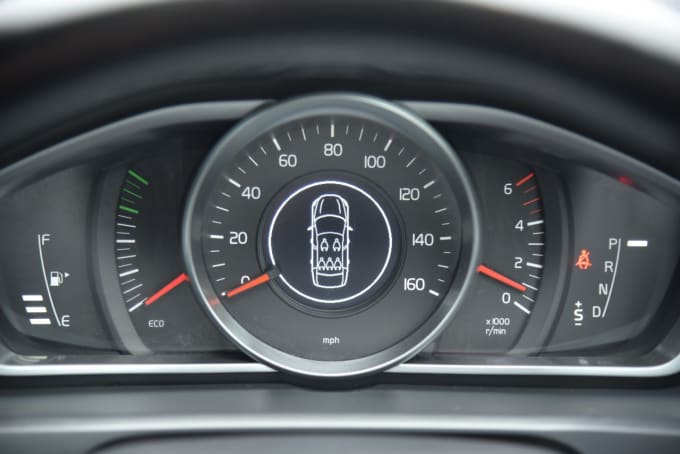 2025 Volvo V40 Cross Country