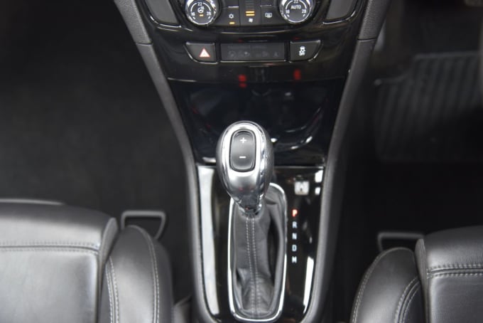2025 Vauxhall Mokka X