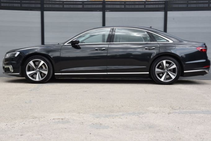 2025 Audi A8
