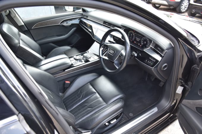 2025 Audi A8
