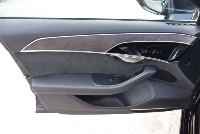 2025 Audi A8
