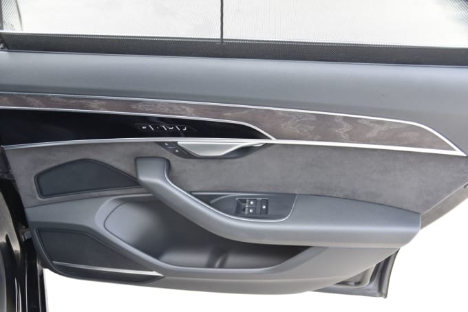 2025 Audi A8