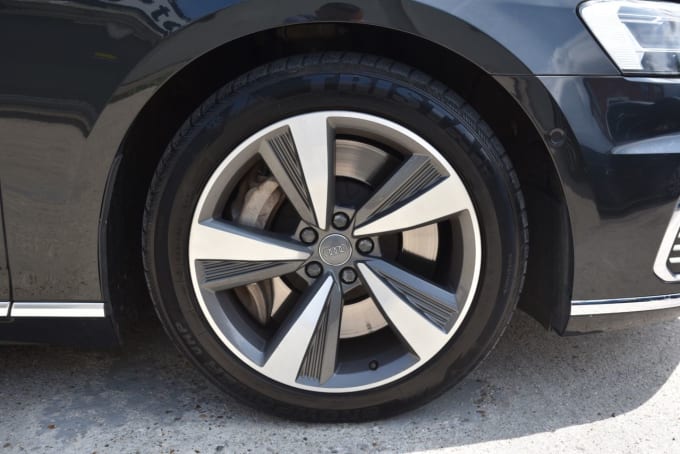 2025 Audi A8