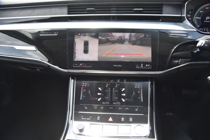 2025 Audi A8