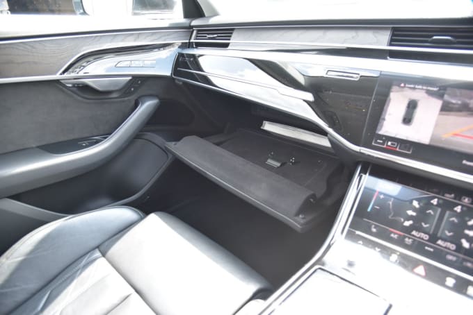 2025 Audi A8