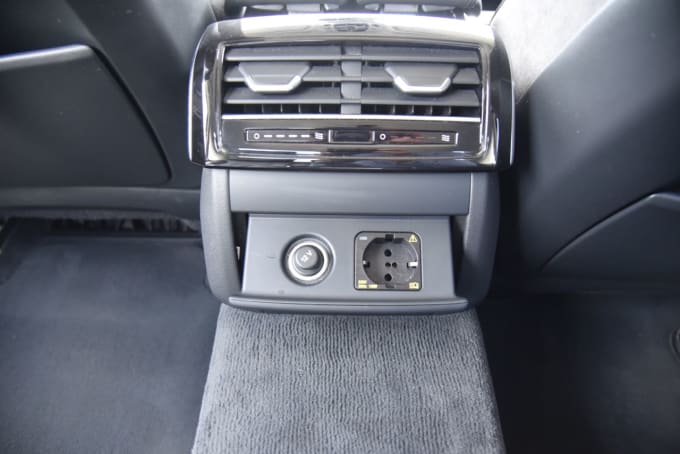 2025 Audi A8