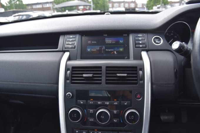 2025 Land Rover Discovery Sport