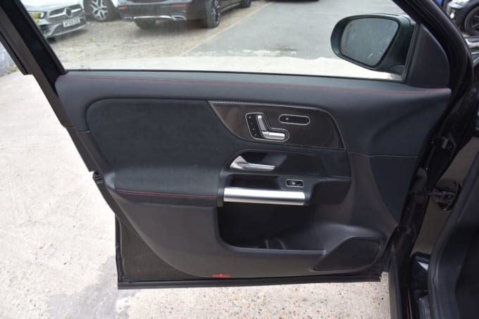 2025 Mercedes-benz Gla