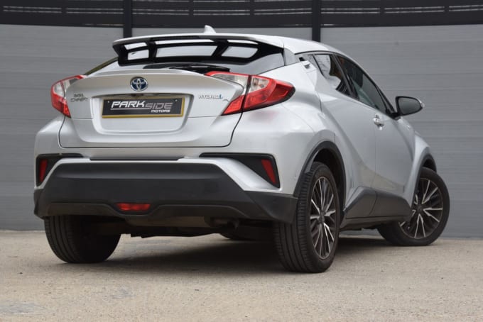 2025 Toyota C-hr