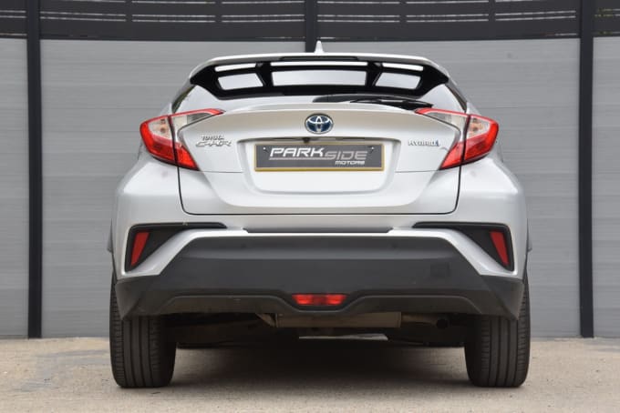 2025 Toyota C-hr