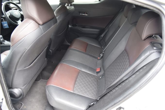 2025 Toyota C-hr