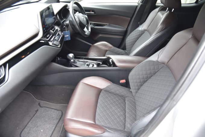 2025 Toyota C-hr
