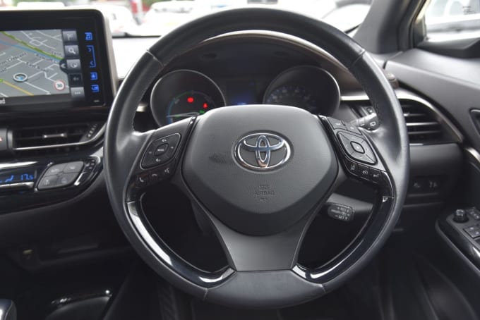 2025 Toyota C-hr